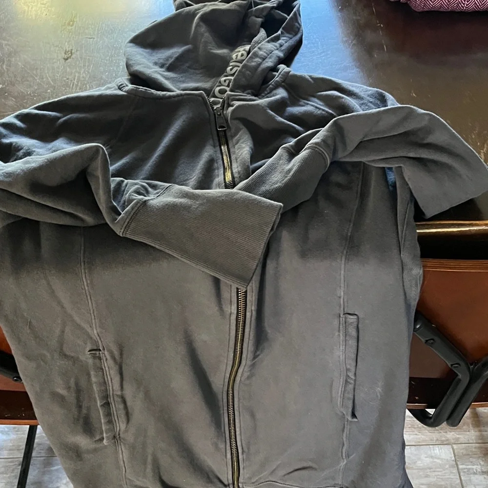 Life Is Good Women's Black Zip-Up Hoodie - Picture 4 of 6